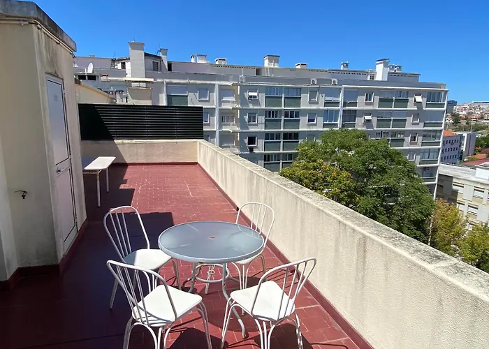 Casa Encantada - Elias